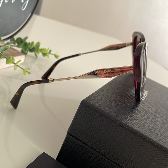 New✨authentic Prada Women's PR03YS 53mm sunglasses - Picture 3 of 15